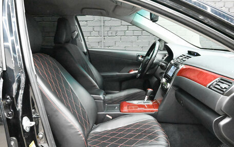 Toyota Camry, 2014 год, 1 900 000 рублей, 10 фотография