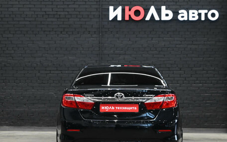 Toyota Camry, 2014 год, 1 900 000 рублей, 5 фотография