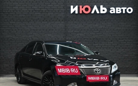 Toyota Camry, 2014 год, 1 900 000 рублей, 3 фотография