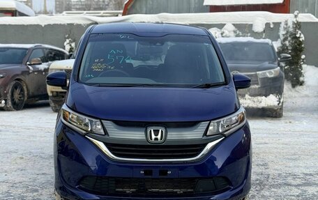 Honda Freed II, 2017 год, 1 350 000 рублей, 2 фотография