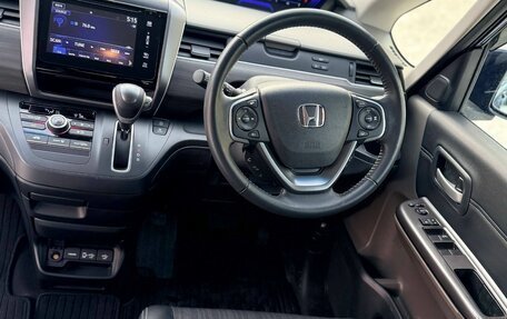 Honda Freed II, 2017 год, 1 350 000 рублей, 8 фотография