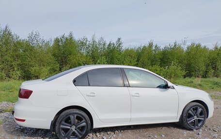 Volkswagen Jetta VI, 2013 год, 810 000 рублей, 4 фотография