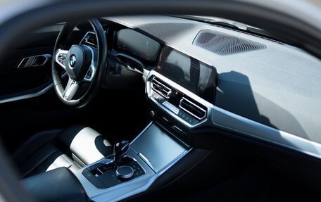 BMW 3 серия, 2019 год, 3 900 000 рублей, 9 фотография
