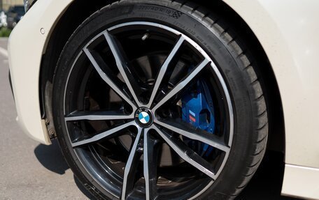 BMW 3 серия, 2019 год, 3 900 000 рублей, 15 фотография