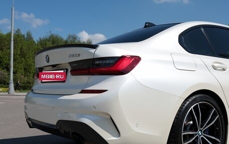 BMW 3 серия, 2019 год, 3 900 000 рублей, 16 фотография