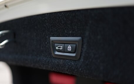 BMW 3 серия, 2019 год, 3 900 000 рублей, 25 фотография