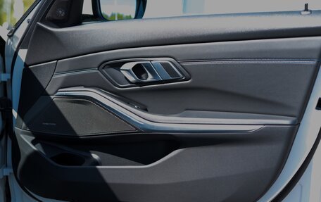 BMW 3 серия, 2019 год, 3 900 000 рублей, 19 фотография