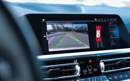 BMW 3 серия, 2019 год, 3 900 000 рублей, 21 фотография