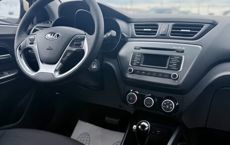 KIA Rio III рестайлинг, 2015 год, 999 990 рублей, 11 фотография