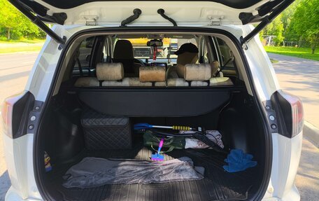 Toyota RAV4, 2018 год, 3 450 000 рублей, 12 фотография