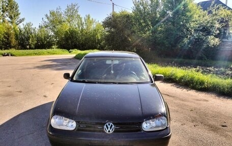 Volkswagen Golf IV, 2000 год, 140 000 рублей, 2 фотография
