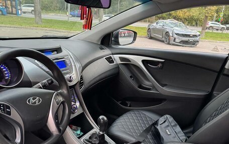 Hyundai Elantra V, 2013 год, 750 000 рублей, 6 фотография