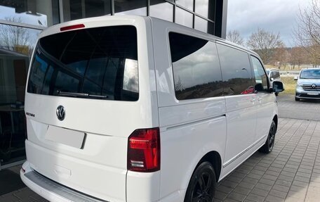 Volkswagen Multivan T6 рестайлинг, 2022 год, 2 890 000 рублей, 6 фотография