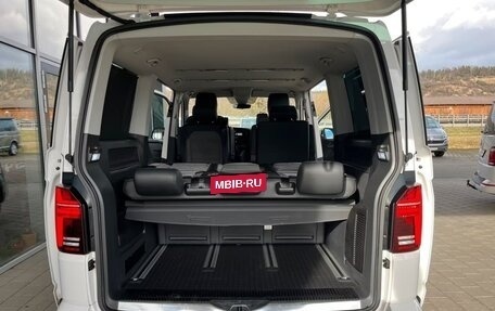 Volkswagen Multivan T6 рестайлинг, 2022 год, 2 890 000 рублей, 7 фотография