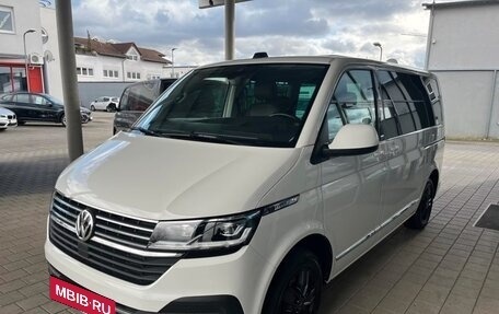 Volkswagen Multivan T6 рестайлинг, 2022 год, 2 890 000 рублей, 3 фотография