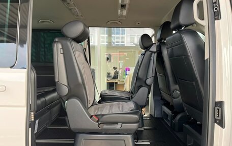Volkswagen Multivan T6 рестайлинг, 2022 год, 2 890 000 рублей, 19 фотография