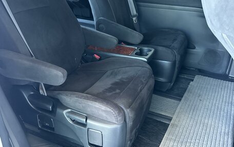 Toyota Vellfire I, 2010 год, 2 320 000 рублей, 7 фотография
