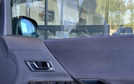 Toyota Vellfire I, 2010 год, 2 320 000 рублей, 20 фотография