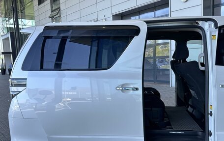 Toyota Vellfire I, 2010 год, 2 320 000 рублей, 23 фотография