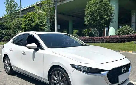 Mazda 3, 2022 год, 1 500 000 рублей, 1 фотография