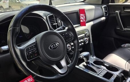 KIA Sportage IV рестайлинг, 2017 год, 1 600 000 рублей, 10 фотография