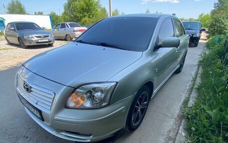Toyota Avensis III рестайлинг, 2005 год, 635 000 рублей, 4 фотография