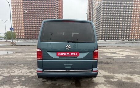 Volkswagen Caravelle T6 рестайлинг, 2018 год, 3 730 000 рублей, 6 фотография