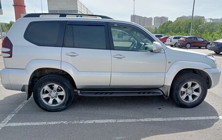 Toyota Land Cruiser Prado 120 рестайлинг, 2007 год, 1 800 000 рублей, 13 фотография