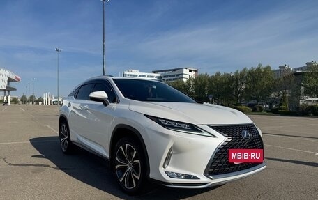 Lexus RX IV рестайлинг, 2022 год, 7 400 000 рублей, 3 фотография