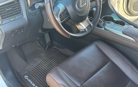 Lexus RX IV рестайлинг, 2022 год, 7 400 000 рублей, 10 фотография