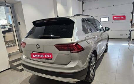 Volkswagen Tiguan II, 2019 год, 2 649 000 рублей, 4 фотография