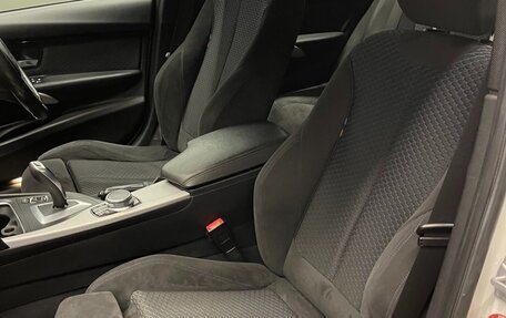BMW 3 серия, 2017 год, 1 780 000 рублей, 16 фотография