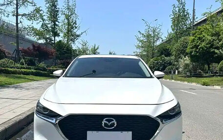 Mazda 3, 2022 год, 1 500 000 рублей, 2 фотография