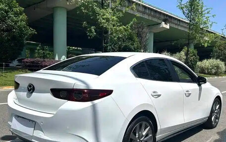 Mazda 3, 2022 год, 1 500 000 рублей, 3 фотография