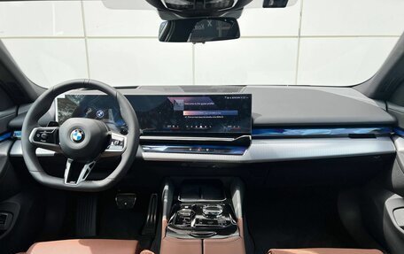 BMW 5 серия, 2025 год, 9 990 000 рублей, 3 фотография