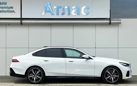 BMW 5 серия, 2025 год, 9 990 000 рублей, 7 фотография