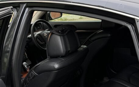Nissan Teana, 2003 год, 700 000 рублей, 19 фотография