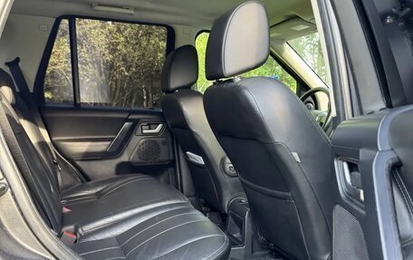 Land Rover Freelander II рестайлинг 2, 2010 год, 850 000 рублей, 16 фотография