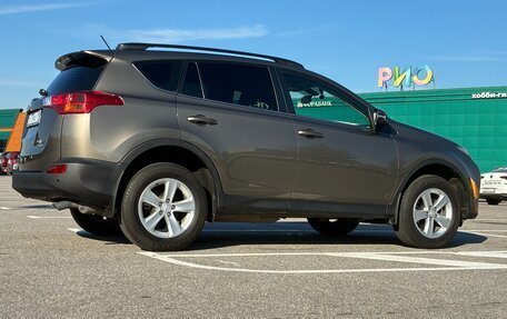 Toyota RAV4, 2013 год, 2 450 000 рублей, 3 фотография
