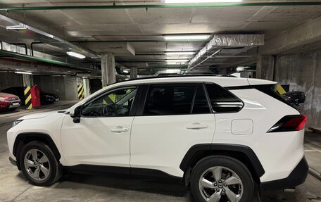 Toyota RAV4, 2022 год, 4 100 000 рублей, 9 фотография