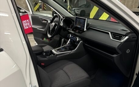 Toyota RAV4, 2022 год, 4 100 000 рублей, 26 фотография