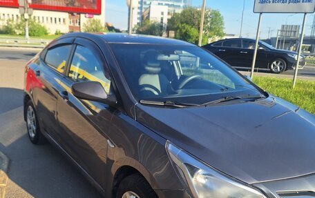 Hyundai Solaris II рестайлинг, 2014 год, 560 000 рублей, 2 фотография