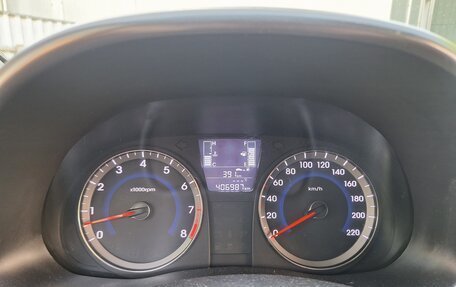 Hyundai Solaris II рестайлинг, 2014 год, 560 000 рублей, 4 фотография