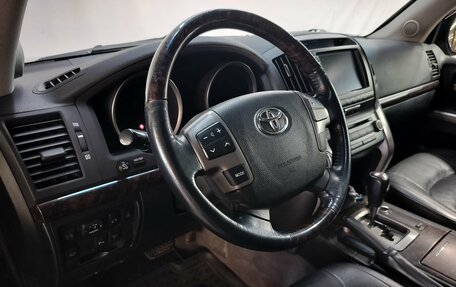 Toyota Land Cruiser 200, 2011 год, 3 050 000 рублей, 9 фотография