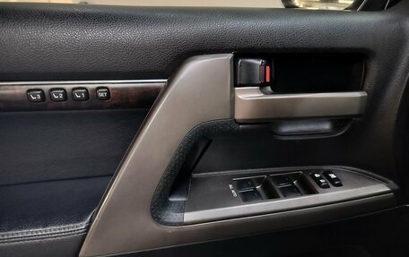 Toyota Land Cruiser 200, 2011 год, 3 050 000 рублей, 17 фотография