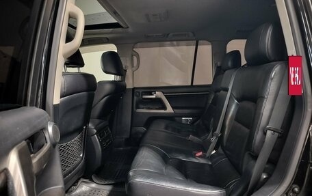 Toyota Land Cruiser 200, 2011 год, 3 050 000 рублей, 21 фотография