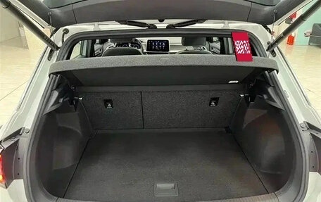 Volkswagen T-Roc I, 2023 год, 1 710 018 рублей, 5 фотография