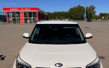 KIA Soul II рестайлинг, 2017 год, 2 050 000 рублей, 20 фотография