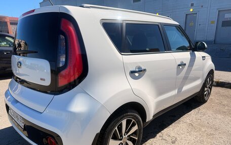 KIA Soul II рестайлинг, 2017 год, 2 050 000 рублей, 24 фотография