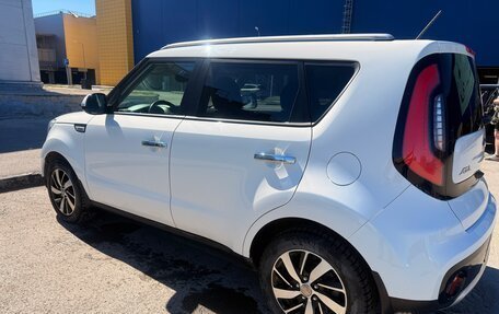 KIA Soul II рестайлинг, 2017 год, 2 050 000 рублей, 22 фотография